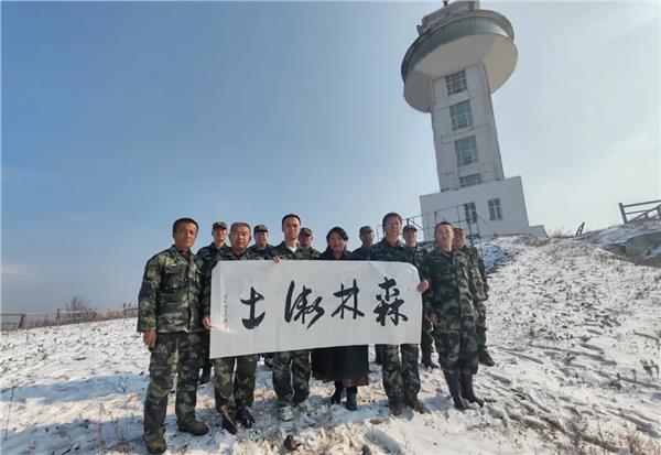 墨香溢彩 著名艺术家高文清女士受邀到迎春开展文化交流活动图3