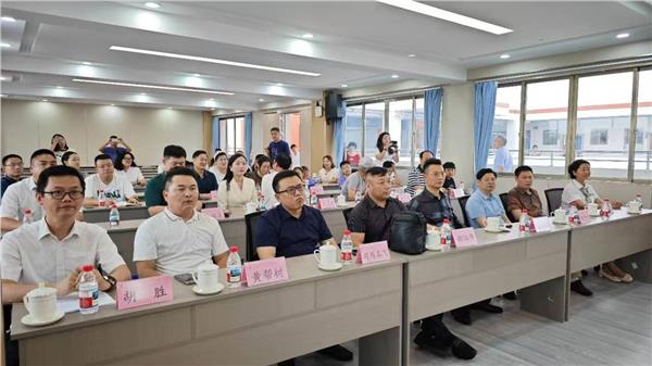 弘扬精忠报国精神，做好中国教育电视台《筑梦摇篮》青少年晚会活动的选拔基地工作