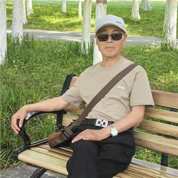 中国国际新闻杂志社书画院智库书画艺术家魏华平简介图1