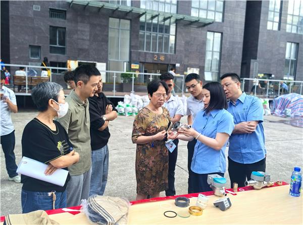 服务到家暖人心 贴心举措润民心：深圳水务集团开展惠民服务进社区活动