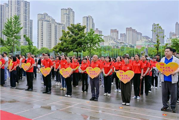 “助梦启航”爱心送考志愿服务启动仪式在蚌埠新城实验学校举行