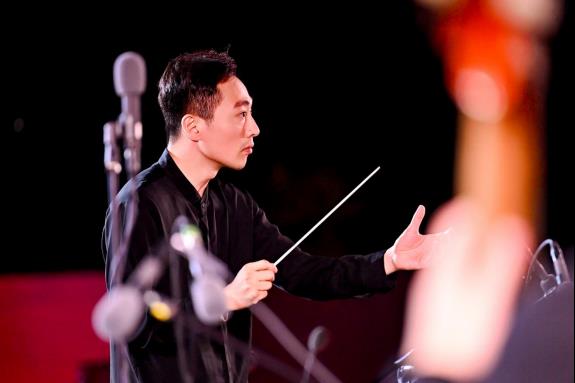 龙宇翔出席“黄河之声·世纪回响”纪念中华人民抗日战争暨世界反法西斯战争胜利80周年音乐会