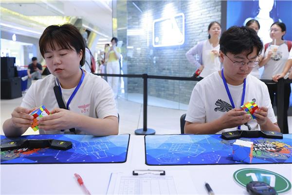 合肥魔方赛指尖争锋