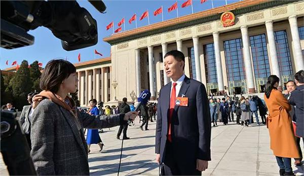 中国国际新闻杂志社专家智库委员会副主席张书菡、中国艺术家协会副会长付秀军等专家到访黑龙江鸿源农业开发集团