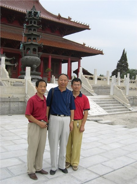 传承华佗医学  点亮“医王”灯火 ——记华佗医学传承名师温长路教授