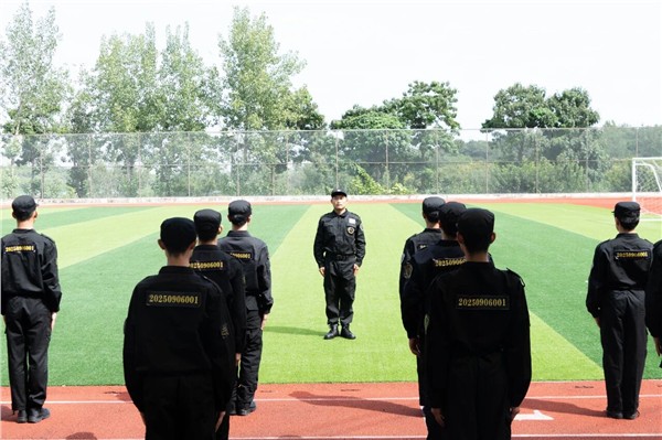 少林小龙武校学生闪耀《卧底》片场 影视实践育英才，素质教育结硕果