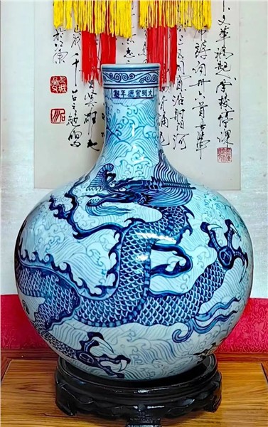王新国——瑰宝守护者·当代艺术收藏家