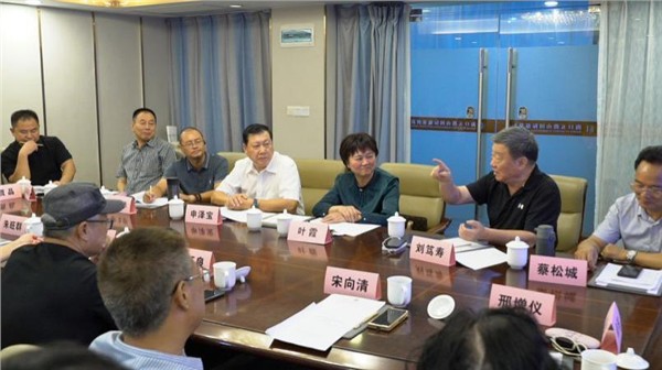 第二届中国民族体育春晚海南座谈会盛大召开 各界精英汇聚椰城共绘蓝图