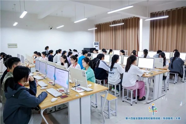 陈献春：构建“一体两翼”产教融合标准贯通生态系统的探索与实践图3