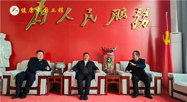 健康中国工程形象大使陈志刚、肖秋成应邀到河南各地参加活动