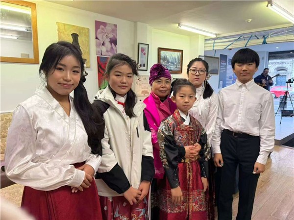 《爱与音符的汇聚》，一场跨越国界的慈善音乐会