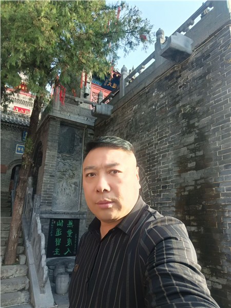 郝江华：爱的眼睛