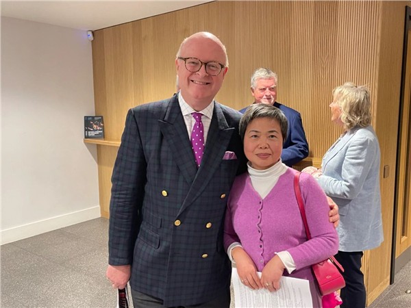 爱尔兰皇家音乐学院青少年独奏总决赛中，华人选手大放异彩