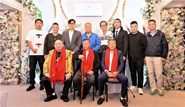 _IBK_4.jpg 沈火新、颜光兴导演收徒仪式盛大举行 众星云集见证游淇潆入门