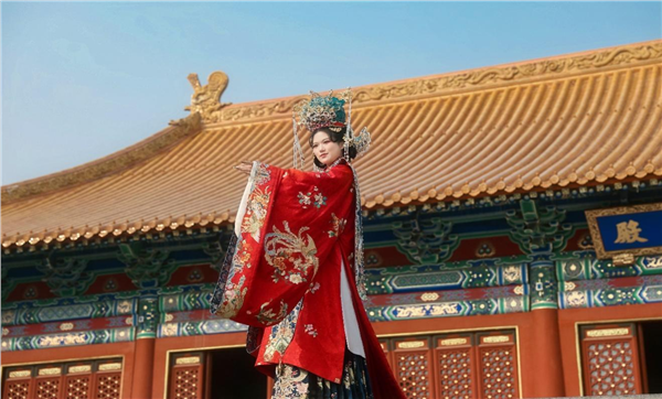 古韵新生 ·华裳济南——12月30号 “汉玥阁”在大明湖畔与文庙前奏响汉服文化自信之音