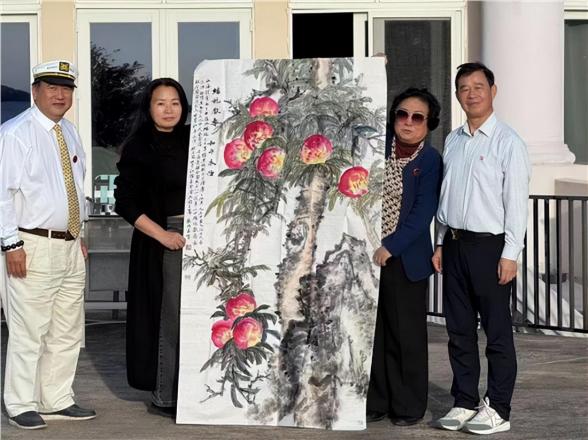 龚氏三杰”获联合国80周年庆典《世界和平和谐奖》受关注