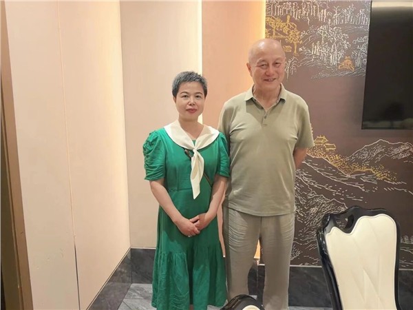 中国国际新闻杂志社爱尔兰分社社长陈秋梅再创佳绩！美国西雅图图书漂流站签约，推动中美文化交流图3