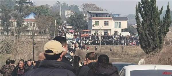 为何“杀猪宴”会从“生活场景”翻车为“数字祭坛”？——以场景美学探析“小而美”原生场景的守护之道