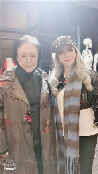 爱国港星、中国国际新闻杂志社副社长世界疗愈音乐天后张羽希Venus 获第七届亚洲电影节特别贡献奖 天籁唱响中华文脉，以灵性大爱筑心之归处