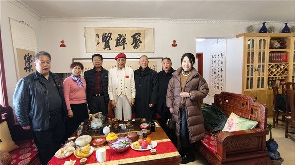 中国国际新闻杂志社副社长付庆军接待世界文联主席鹅王章祥福访问河南黄帝内经文化园