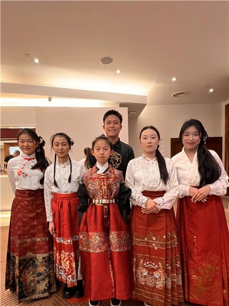 _IBK_8.jpg 少年鼓手葛漠北将闪耀第六届“世界因爱而生”全球春晚舞台