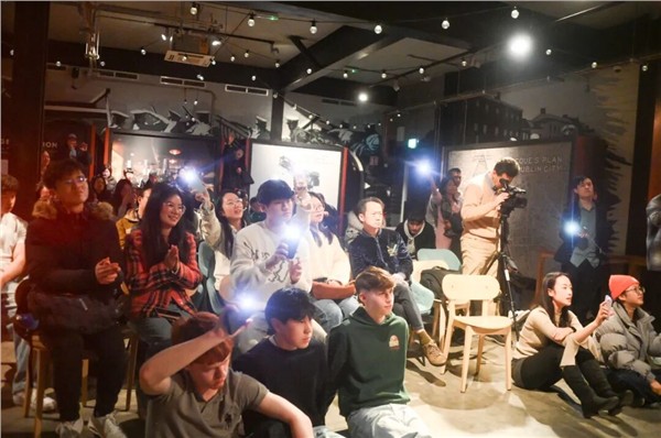 _IBK_7.jpg 第六届"世界因爱而生"全球春晚压轴大戏 Neon Catcher乐队嗨翻Teeling威士忌之夜