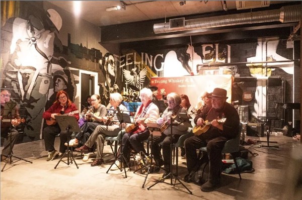 The Harbour Ukuleles弦动全球春晚，Pat Byrne 爱满Teeling Whisky之夜图1