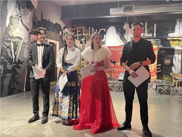 “世界因爱而生”全球春晚主持人安东尼Anton Khiao   乌克兰青年跨越中爱的国际文化交流