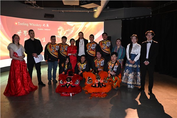 中国国际新闻杂志社爱尔兰分社社长、IIAB爱尔兰分社社長、著名侨领陈秋梅的「全球春晚」传奇