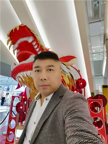 郝江华：爱的龙抬头