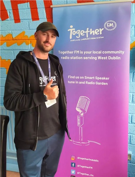 _IBK_3.jpg Together FM开创爱尔兰电台史上的中英双语先河|中国国际新闻杂志社爱尔兰分社社长陈秋梅接受访谈,我的心一半翡翠绿 一半中国红