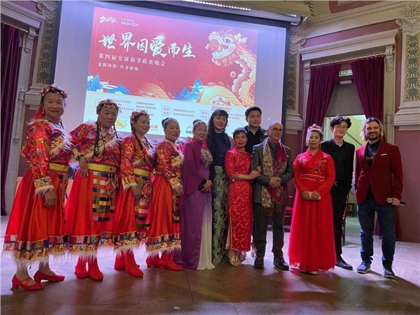 爱尔兰权威媒体《Hot Press》报道"世界因爱而生"全球春晚   中国国际新闻杂志社爱尔兰分社社长陈秋梅：以爱为桥，助力中华文化走进欧洲主流图2