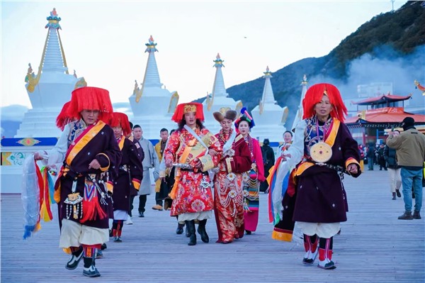 云南旅行婚礼目的地热度飙升 丽江、香格里拉成婚恋出游热门之选