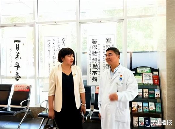 走廊藏翰墨 白衣写初心 —— 当书法遇见医者，一位医生的艺术坚守图1
