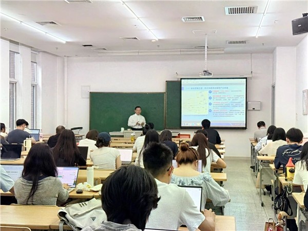 陈献春应邀赴南开大学为旅游与服务学院MTA班学员作专题授课