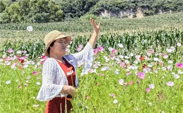 郝玉静：三十五载杏坛路，桃李芬芳慰初心