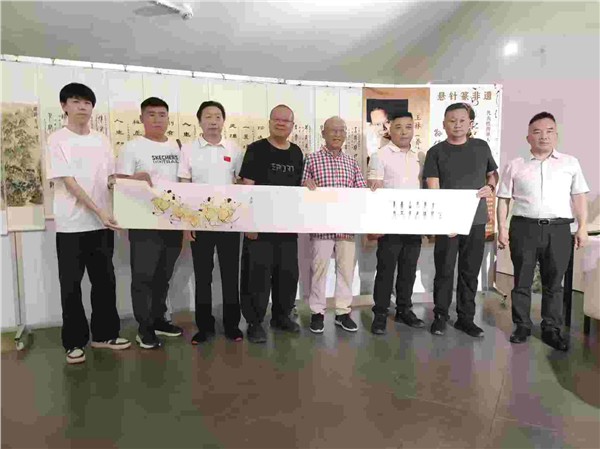 “精忠报国”之国家级书画艺术家王林、孙伟写意苏东坡主题书画全国巡展之弘扬林州“红旗渠精神”王孙组合画展在林州市石板岩的林虑山美术馆隆重开幕