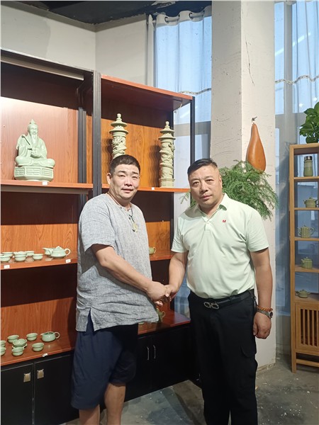 “精忠报国”陶瓷品牌战略合作伙伴汝州市美华汝瓷厂简介图3