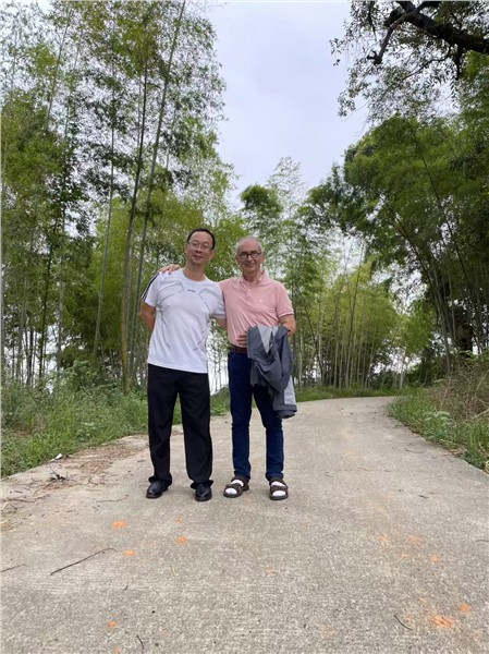 《不灭的星光》献礼首届爱尔兰-中国文化艺术节 陈秋梅写词、陈超谱曲—致敬Jimmy MacCarthy