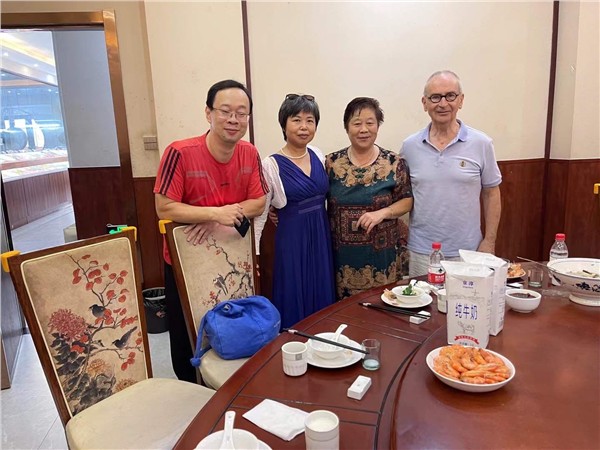 《不灭的星光》献礼首届爱尔兰-中国文化艺术节 陈秋梅写词、陈超谱曲—致敬Jimmy MacCarthy