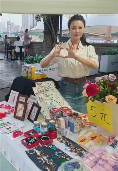 旅美画家、中国国际新闻杂志社景观设计院院长张立君公益义卖、全部收益裸捐帮扶白血病患儿