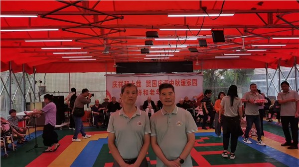 _IBK_微信图片_2026-09-21_163522_019.jpg 情暖中秋迎国庆 心连心敬老润祥和——蚌埠市心连心志愿者协会走进祥和养护院开展双节慰问活动