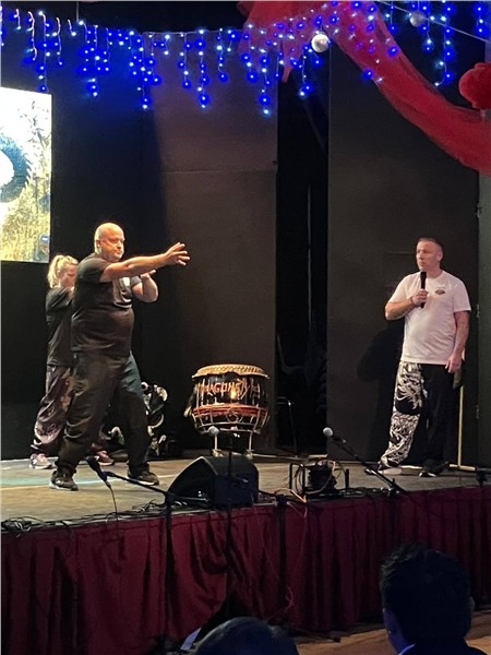 地标建筑红旗扬，三节同庆谱新篇：首届"爱尔兰-中国文化艺术节"圆满收官！