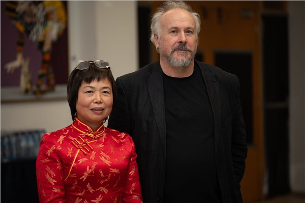 地标建筑红旗扬，三节同庆谱新篇：首届"爱尔兰-中国文化艺术节"圆满收官！