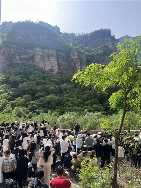 太行山林州高家台画家村写生基地与中国国际教育学院集团联合打造国际教育艺术研学景区
