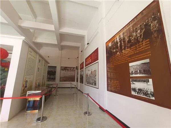 “精忠报国”爱国主义教育基地落户焦作革命老区纪念馆 ，郝江华现场授牌并做践行精忠报国精神讲话