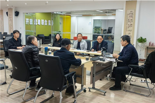 读汉字·懂中国·从安阳出发——持续揭示中华文明密码与甲骨文创意产业座谈会在安阳举办图3